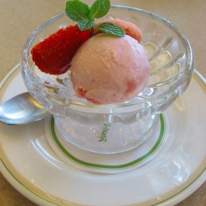 strawberry-flavor-1665355_1280